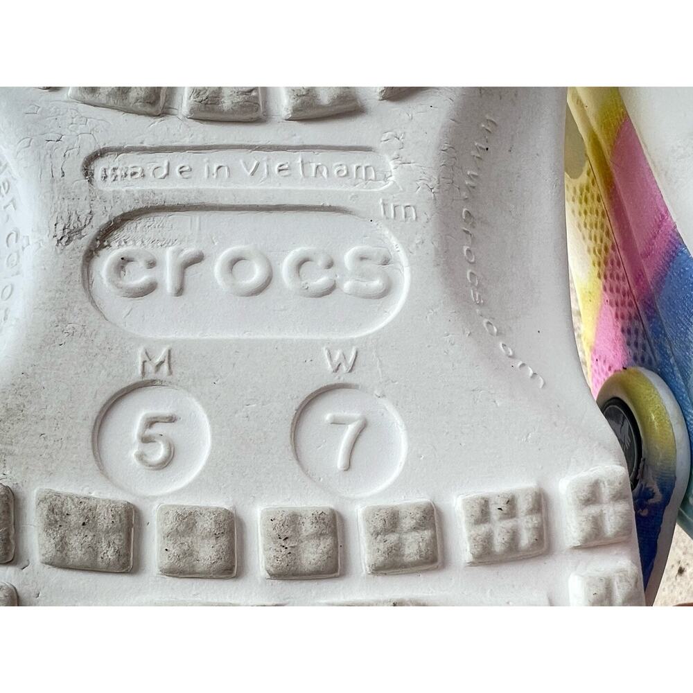 Crocs Classic Multi Color Tie Dye Graphic Pastel Clog Shoes Unisex Wm 7/ M5 - Picture 8 of 8